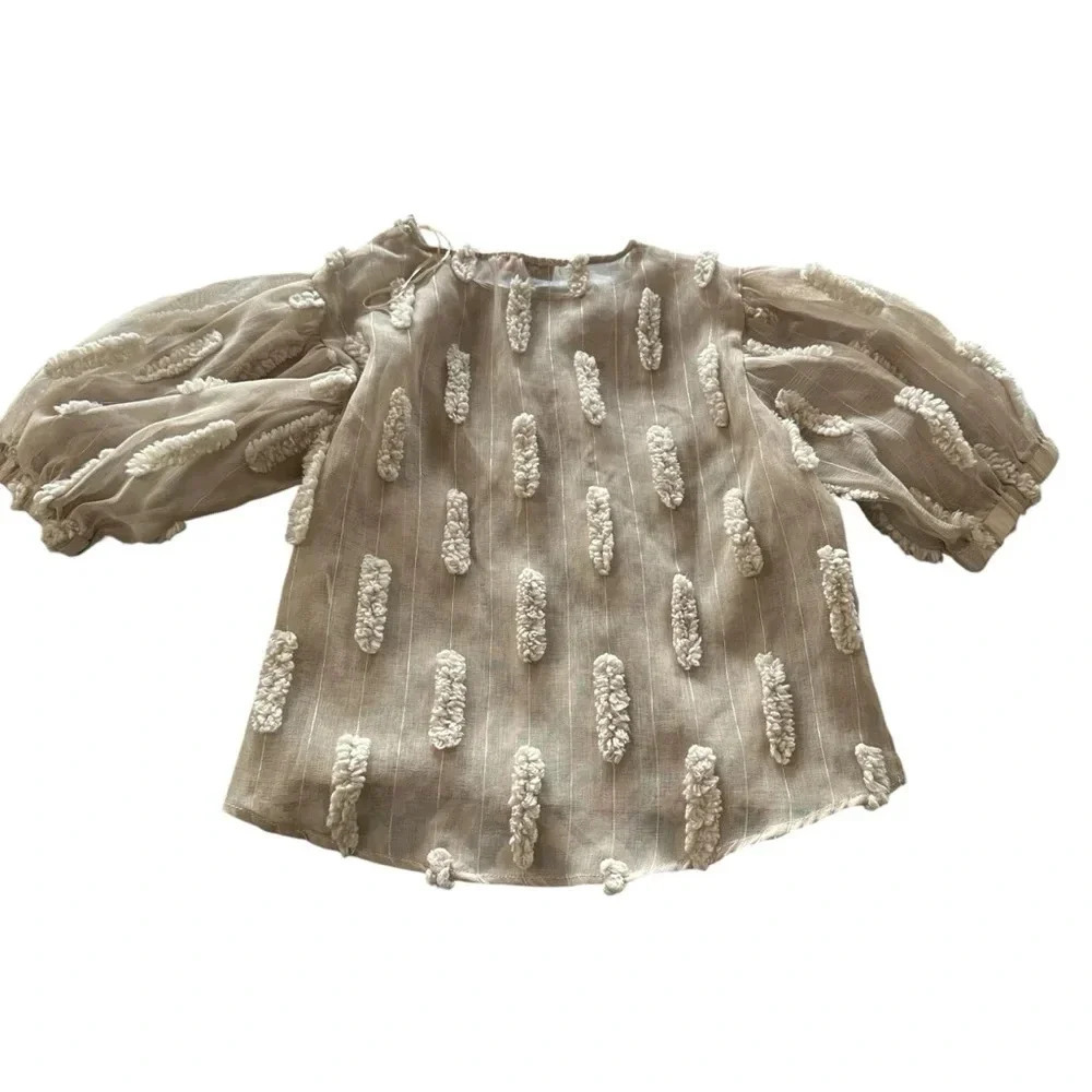 Yuni Los Angeles women's size medium textured blouse with balloon sleeve